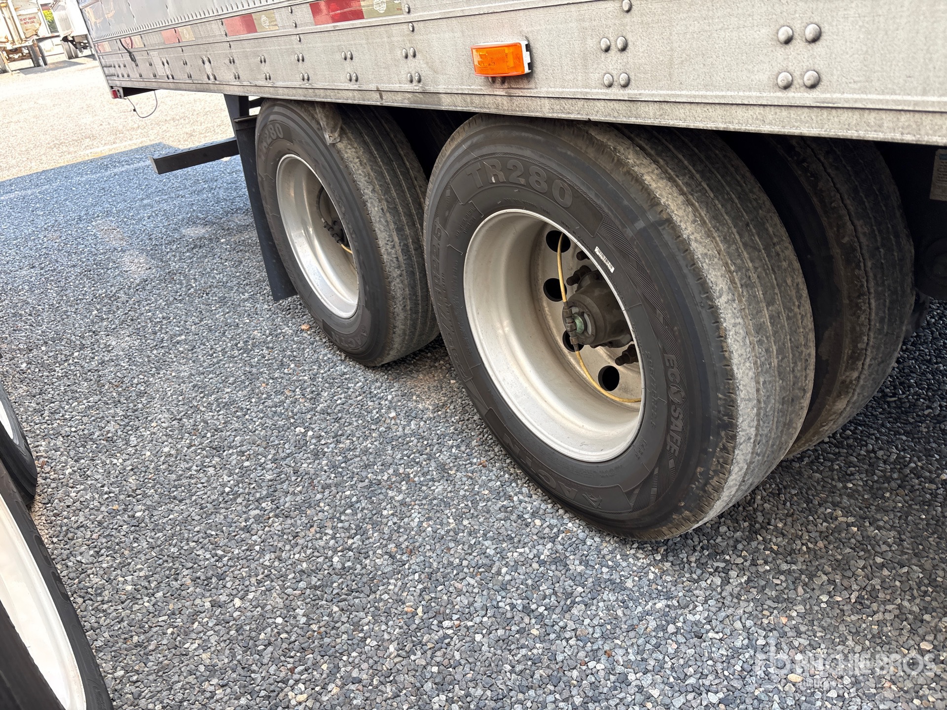 2012 Utility VS2RA