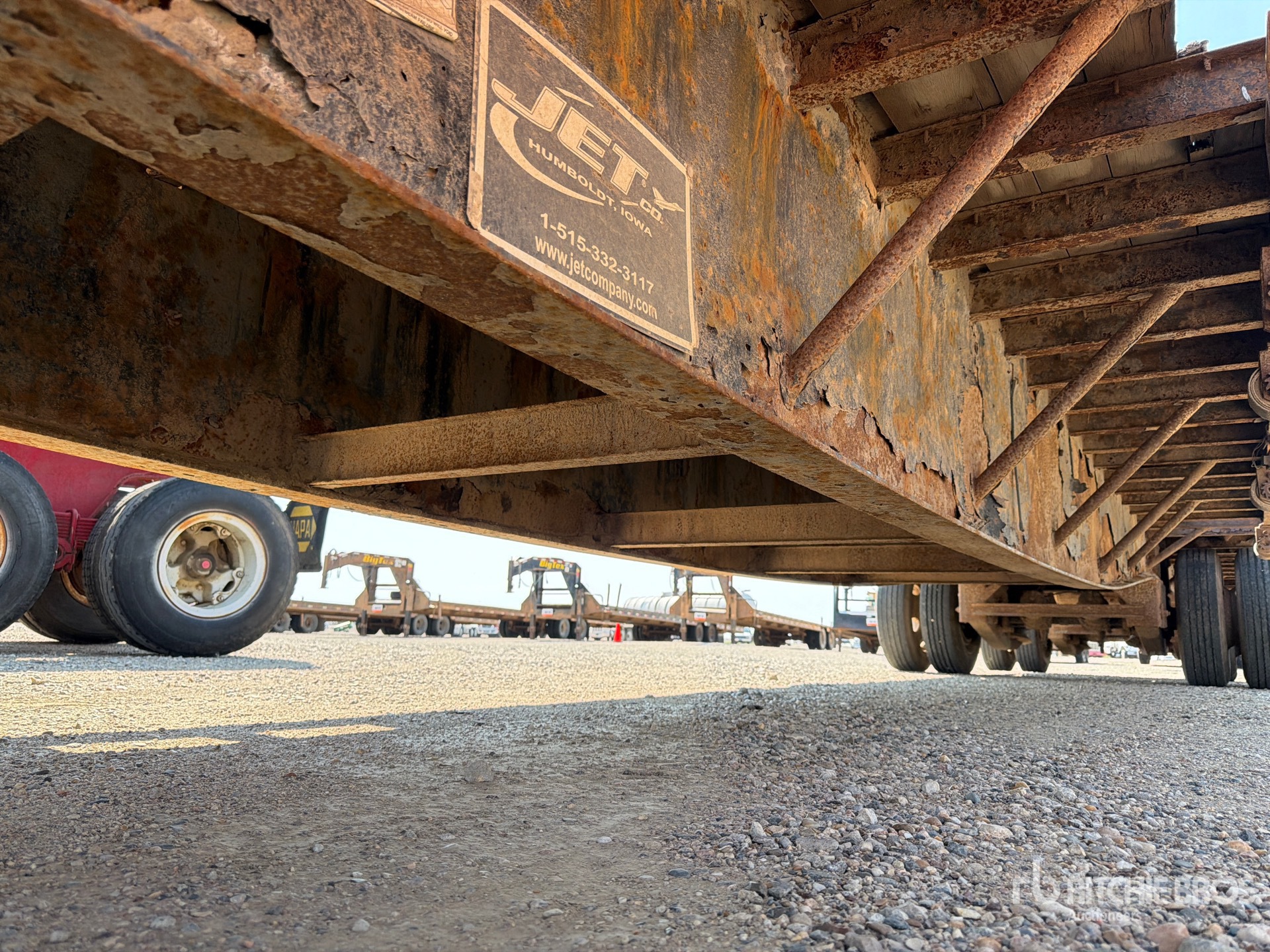 2013 Jet 53 FT T/A SPREAD AXLE