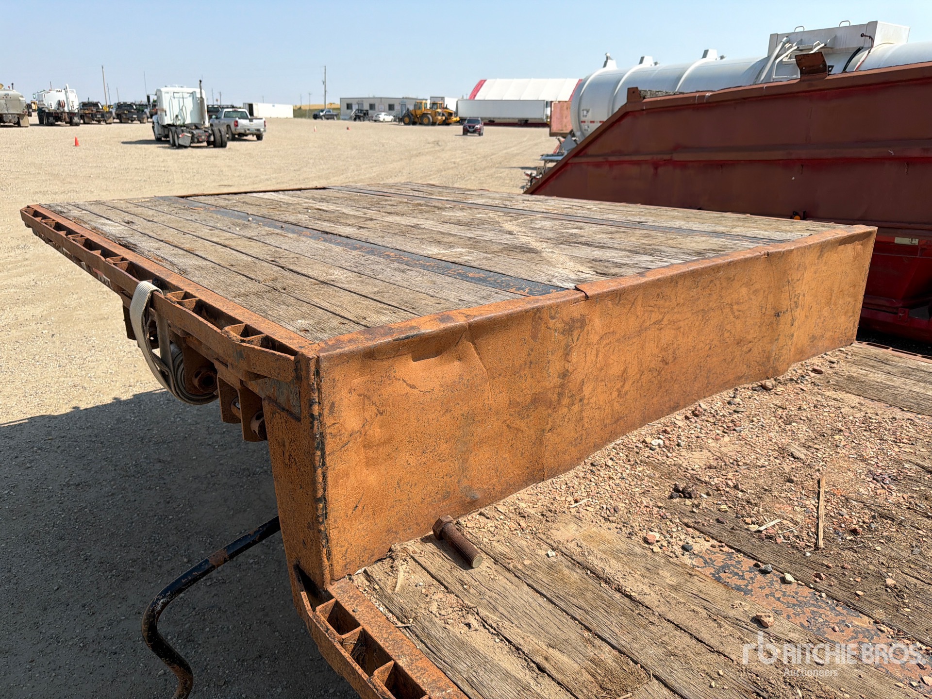 2013 Jet 53 FT T/A SPREAD AXLE