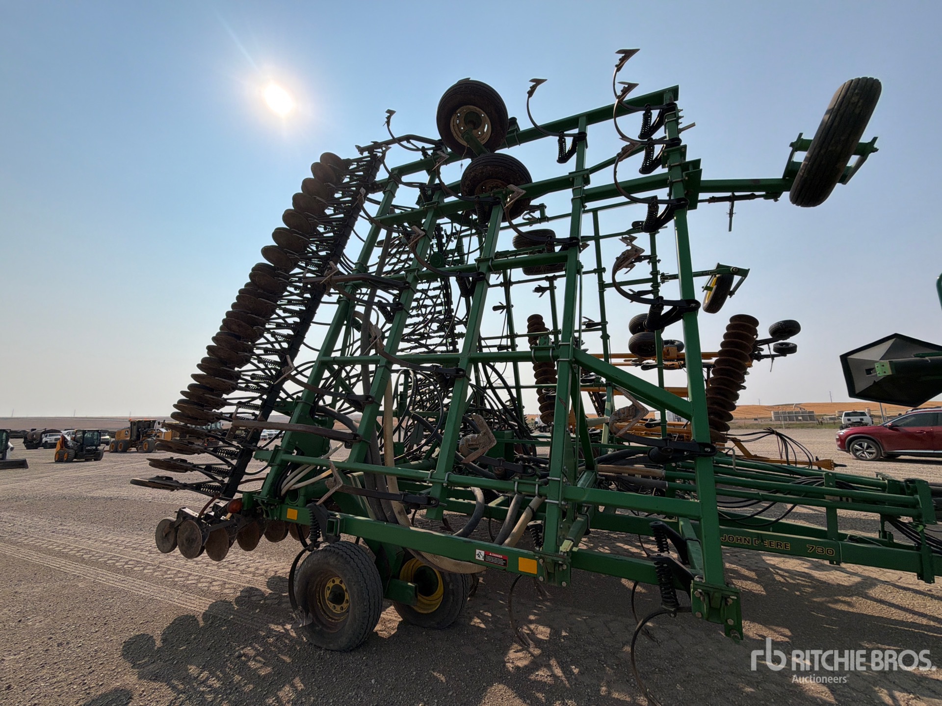 John Deere 730