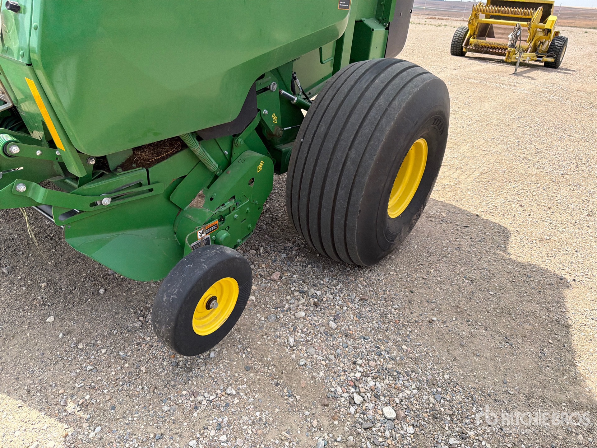 2021 John Deere 560M