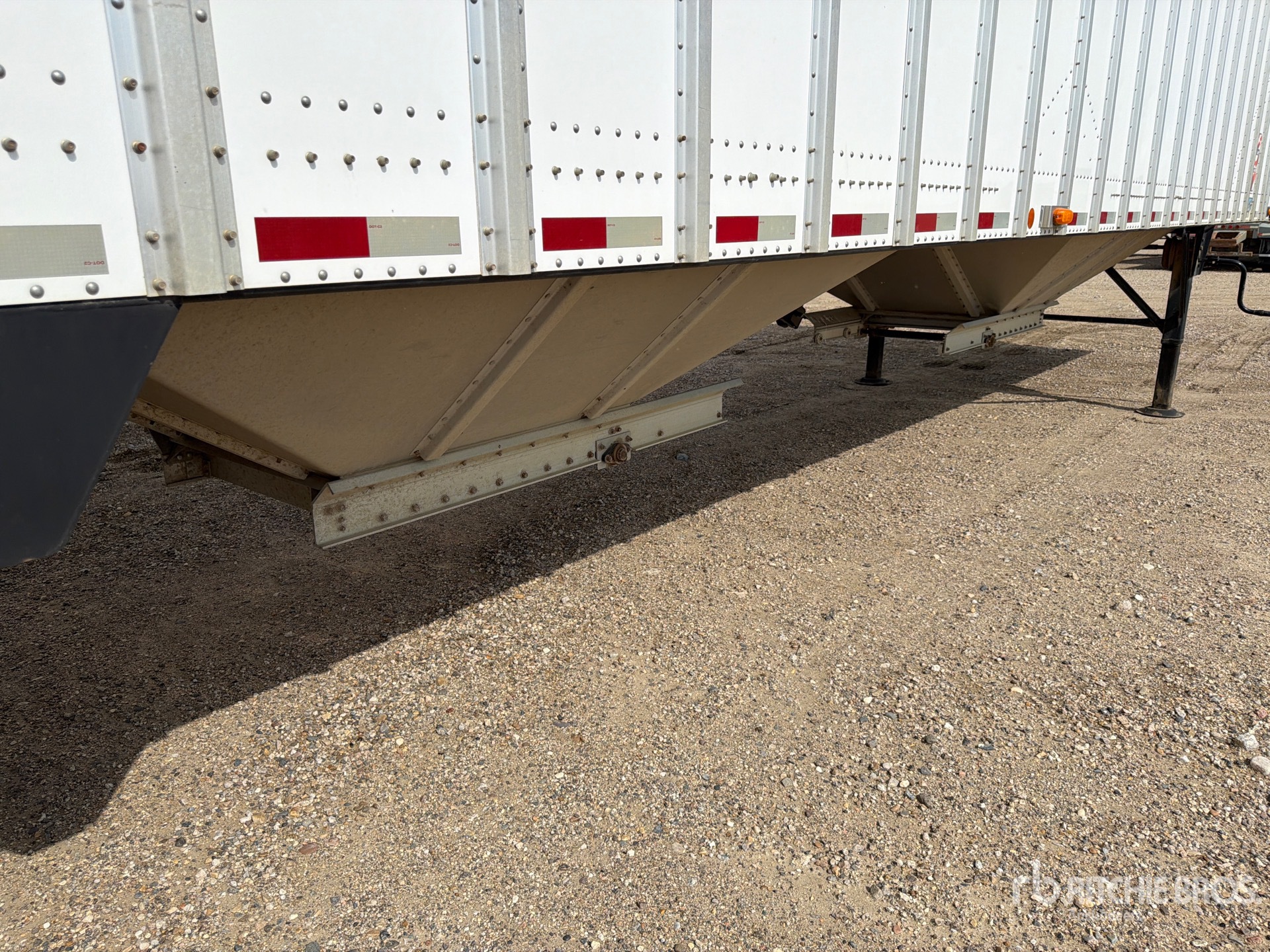 2014 Merritt 42 ft T/A