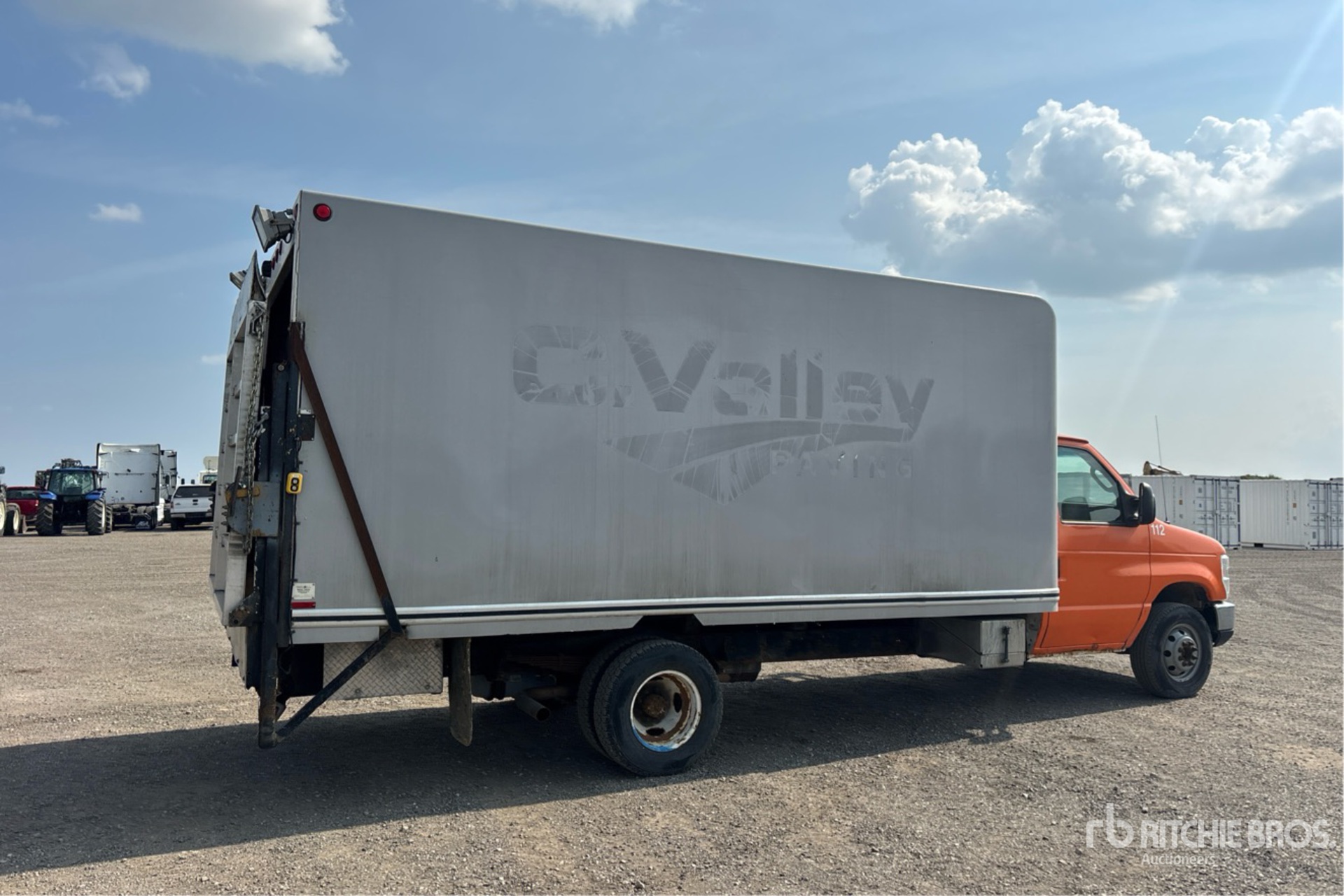 2009 Ford E-350
