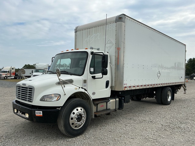 2019 Freightliner M2 106 4x2 Van Truck 2019 Freightliner M2 106 4x2 Van Truck