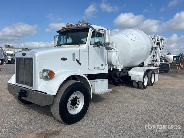 2005 Peterbilt 357 8x4 Mixer Truck