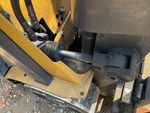 Hydraulics with Mast Tilt Cylinders