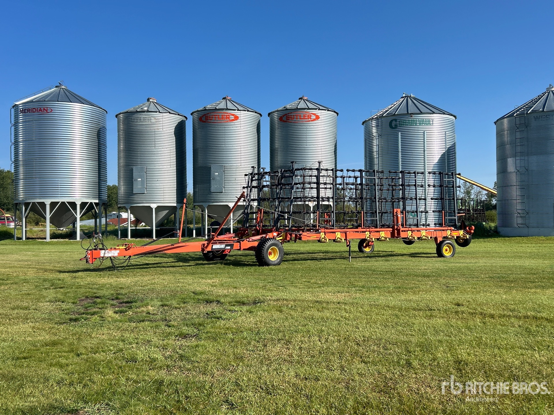 2002 Bourgault 7200