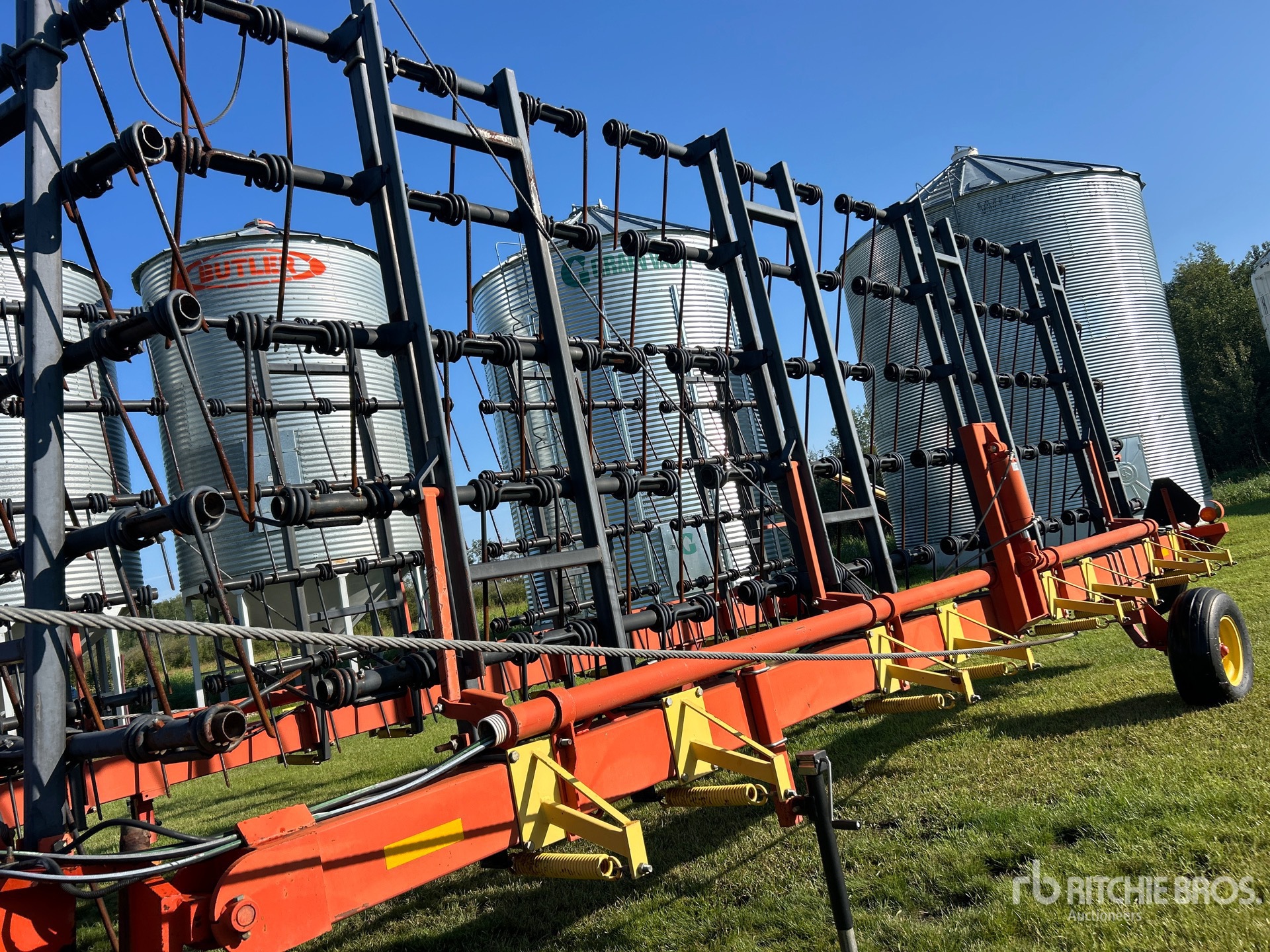 2002 Bourgault 7200
