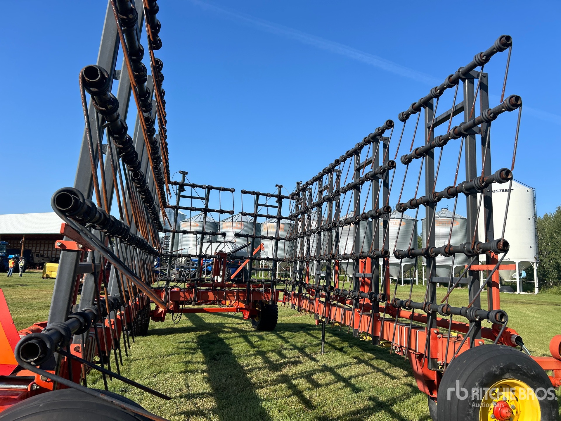 2002 Bourgault 7200