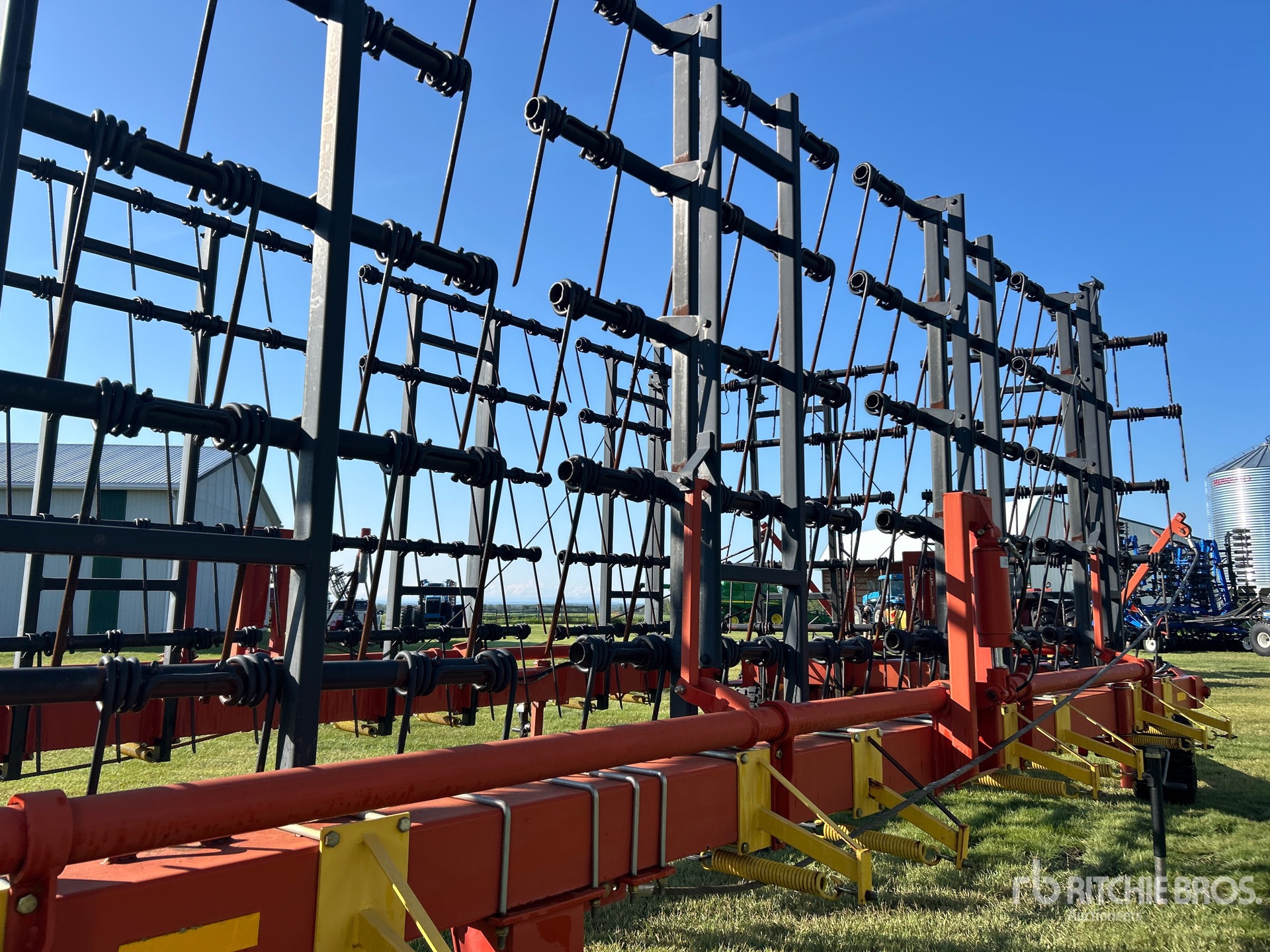 2002 Bourgault 7200