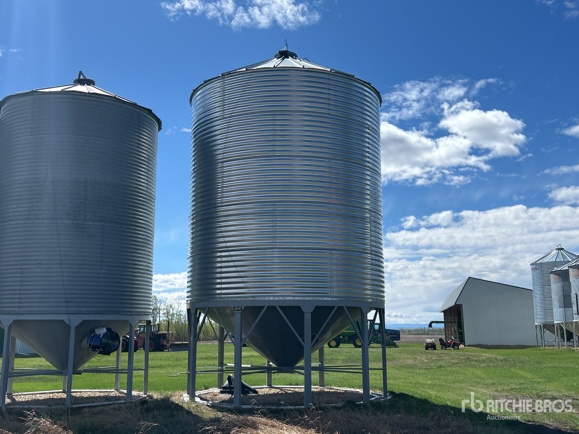 Meridian +/- 4900 bu 5 Ring Hopper