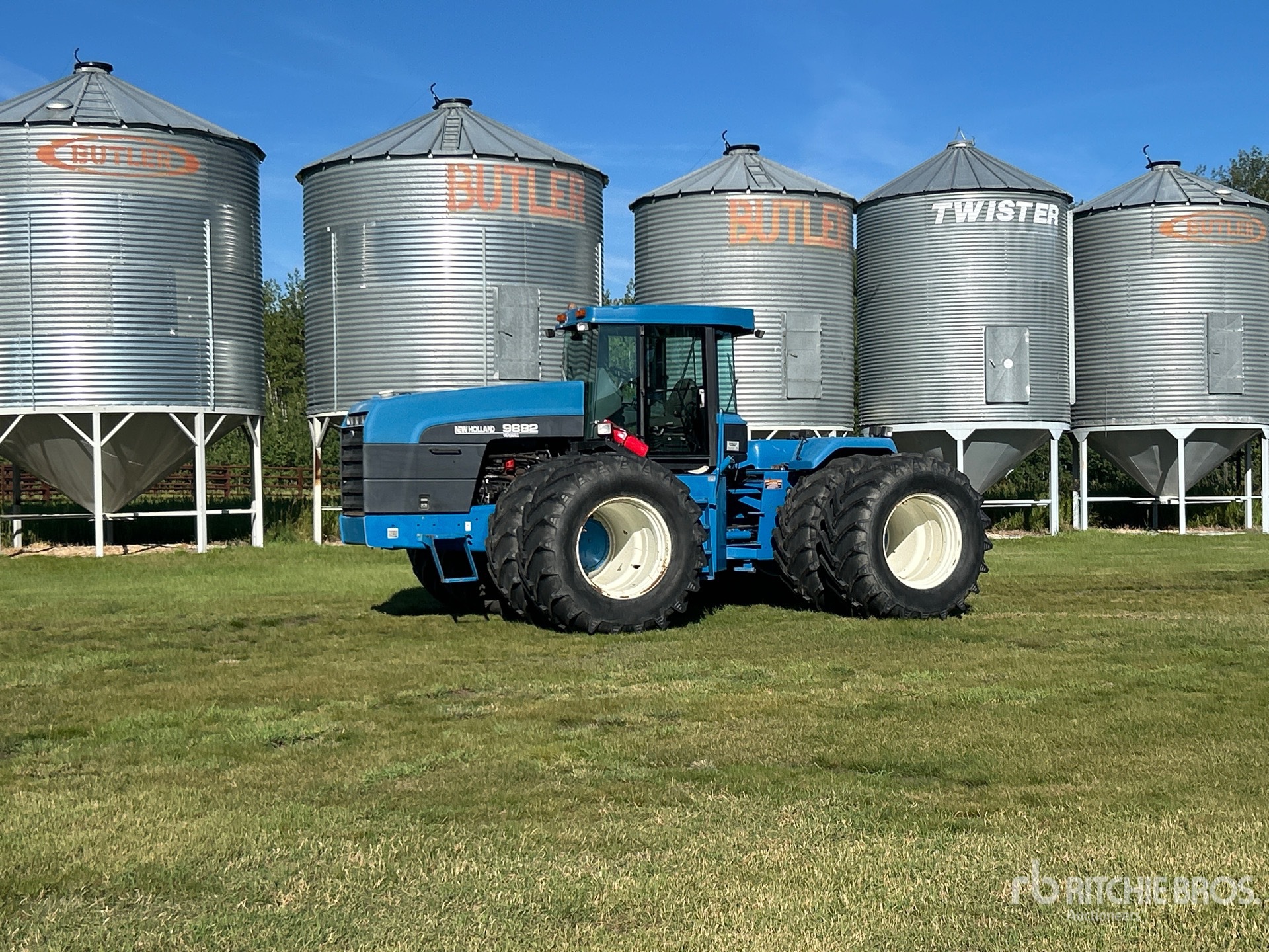 1997 New Holland 9882