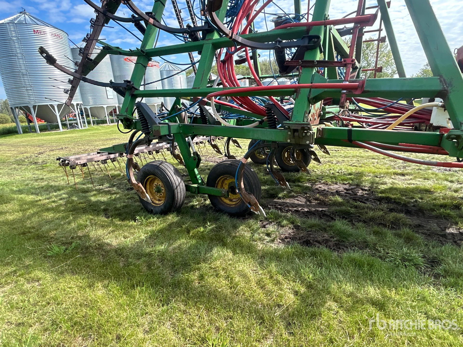 John Deere 1610