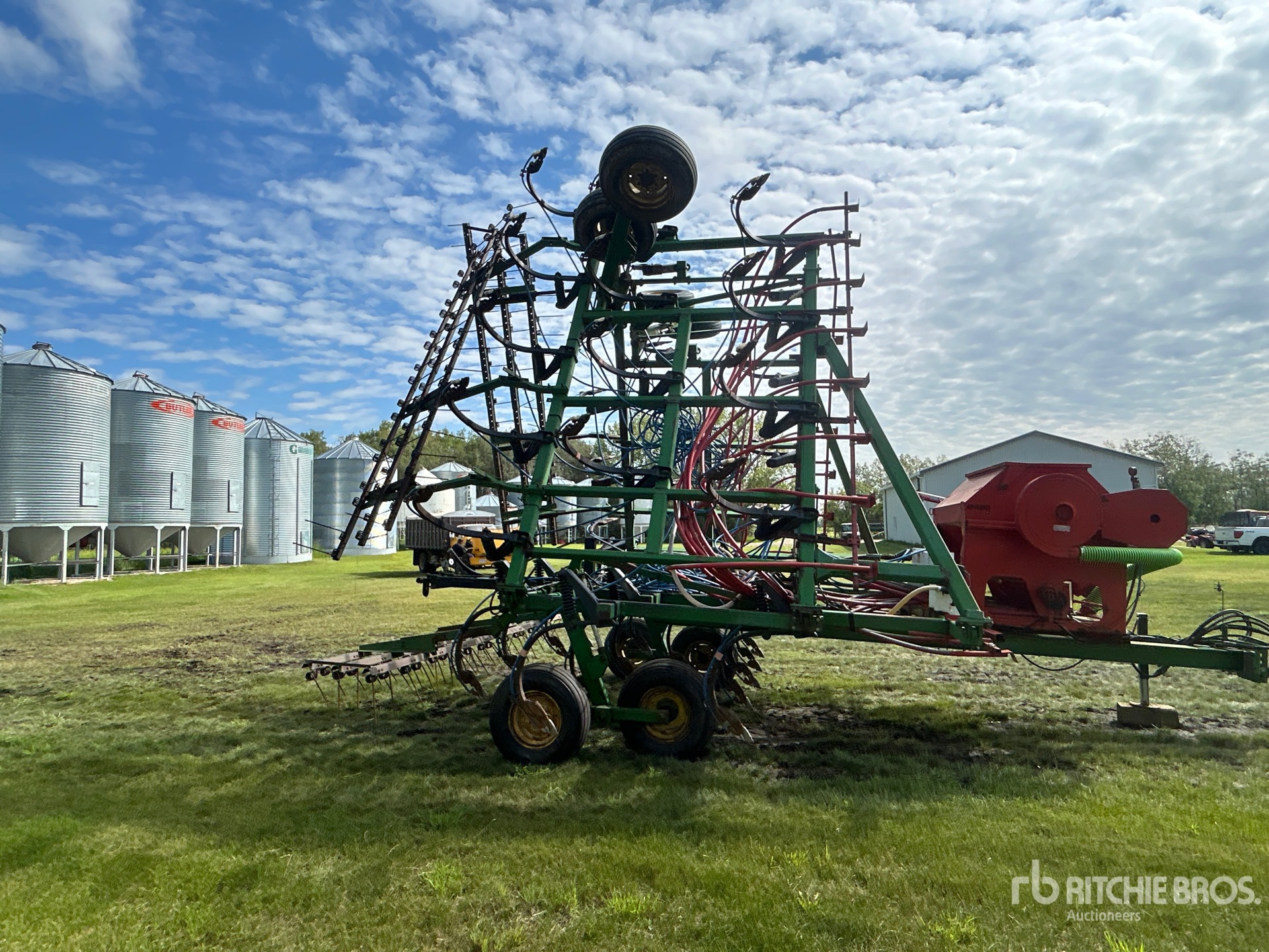 John Deere 1610