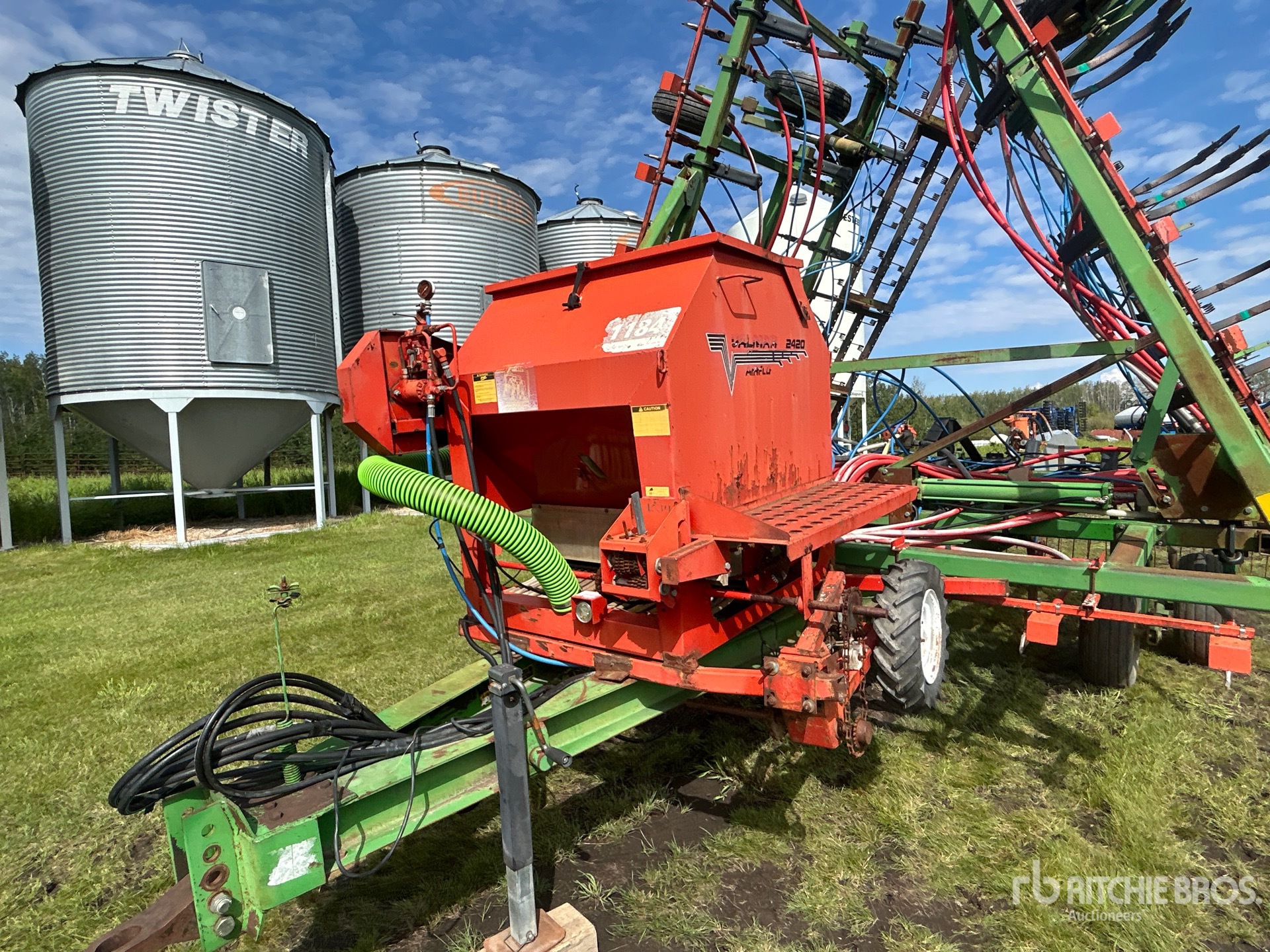 John Deere 1610