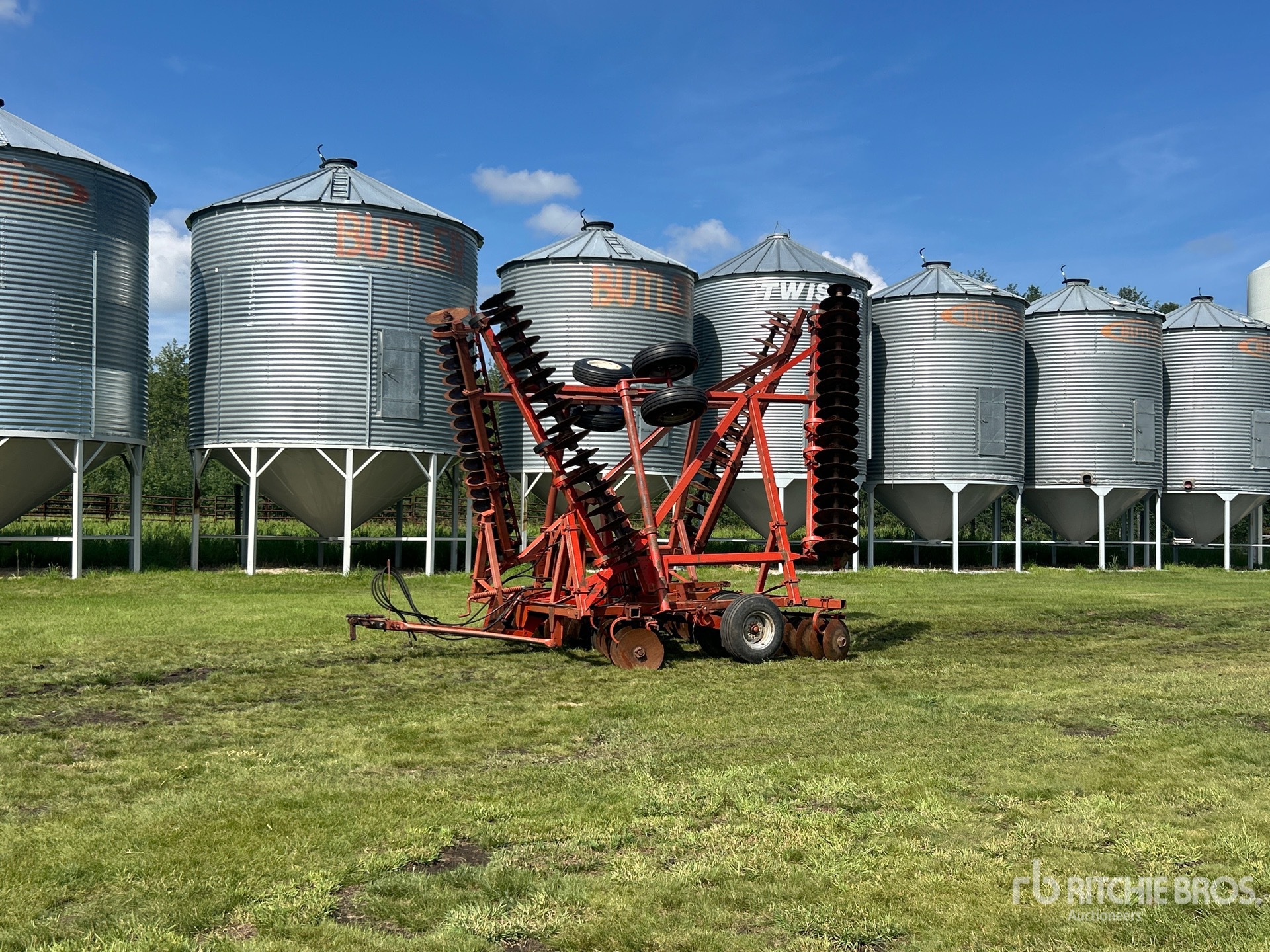 Massey Ferguson 820