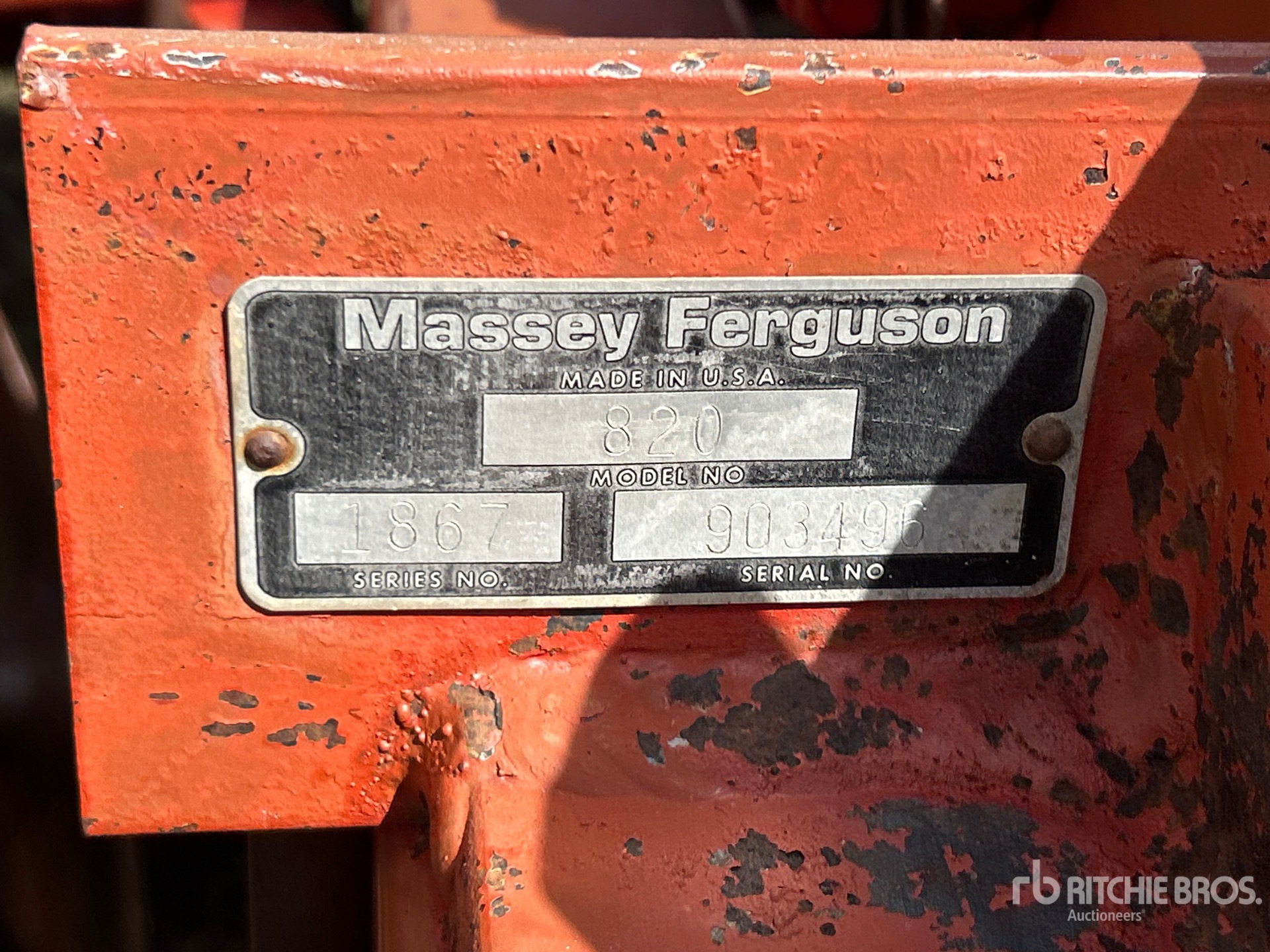 Massey Ferguson 820