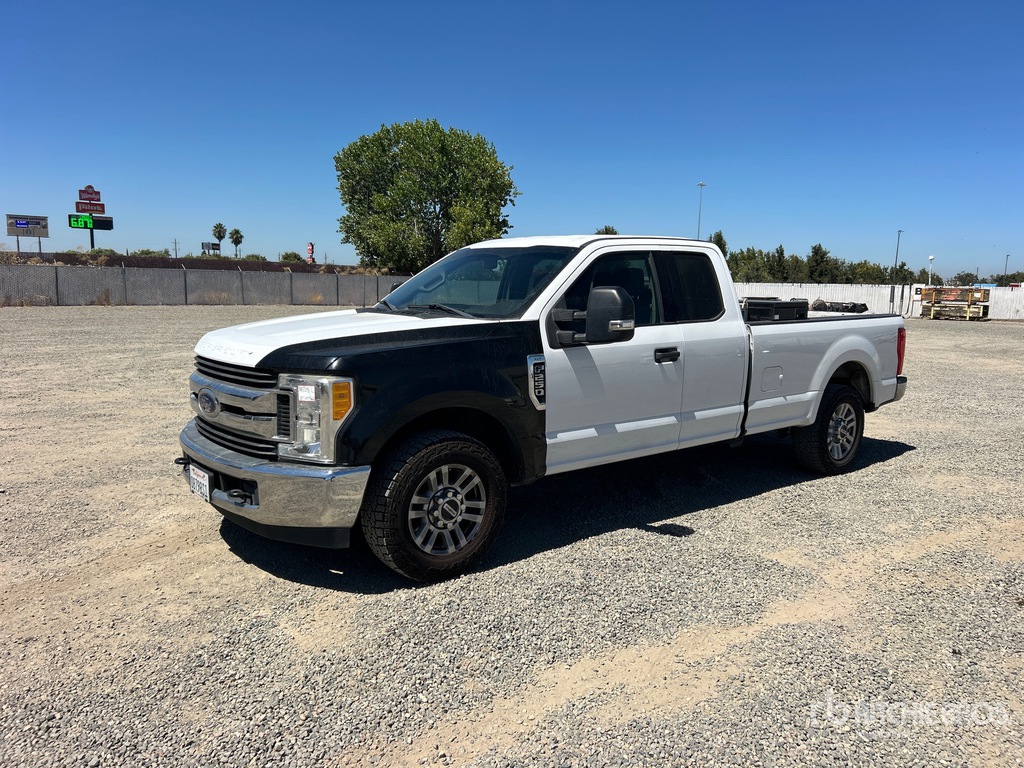 General Appearance with Featured Photo