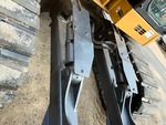 Hydraulics with Blade Lift Cylinder