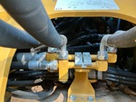 Hydraulics with Hydraulic Center Swivel