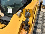 Hydraulics with Auxiliary Hydraulic Plumbing