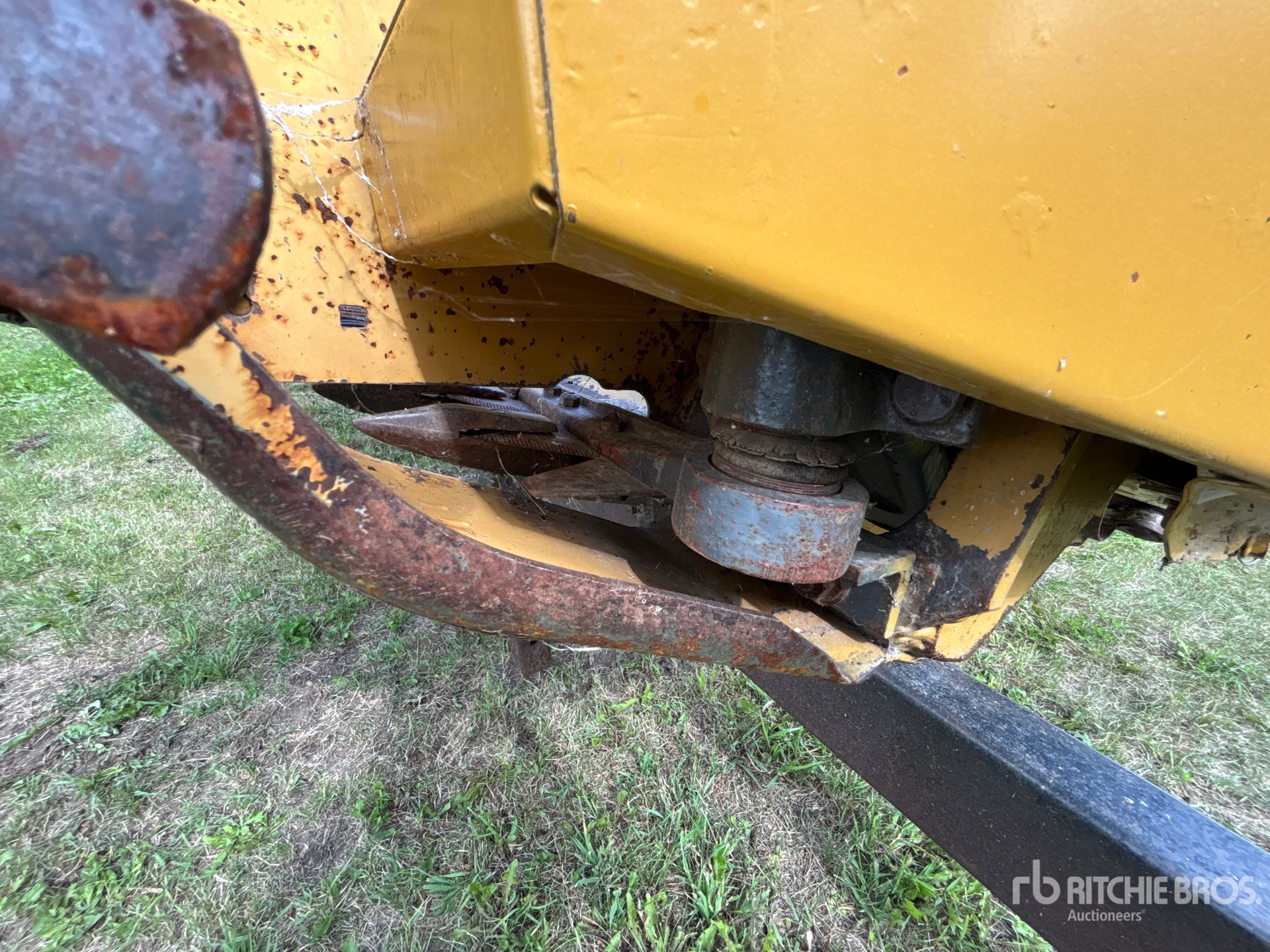 2001 Caterpillar G30