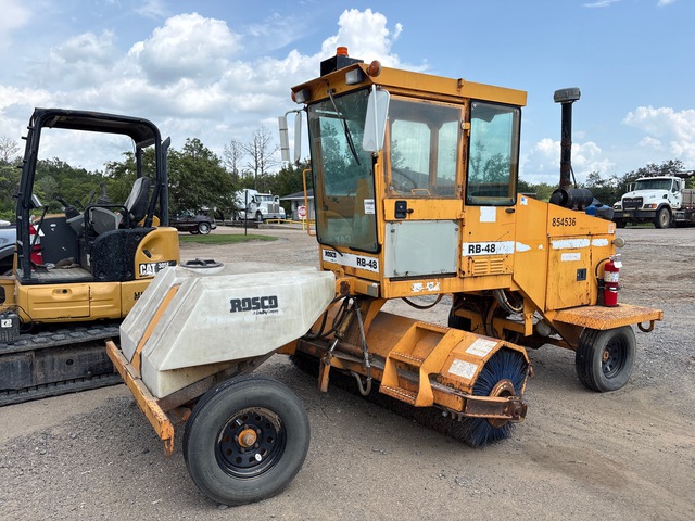 Rosco RB-48 Self-Propelled Broom