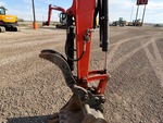 Hydraulics with Thumb Cylinder