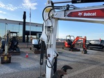 Hydraulics with Auxiliary Hydraulic Plumbing
