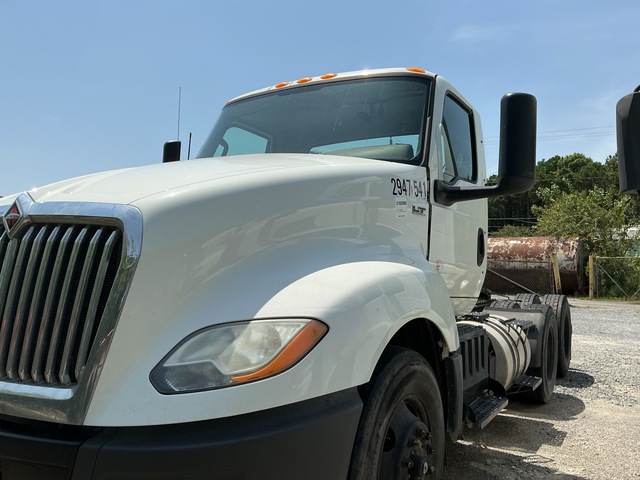 2020 International (Navistar) LT625 6x4 T/A Day Cab Truck Tractor