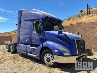 Volvo 2020 VNL 6x4 T/A Sleeper (Inoperable) — occasion