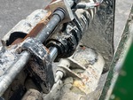Hydraulics with Fork Positioning Cylinder (on fork carriage)