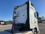 4 Underbody - Truck with