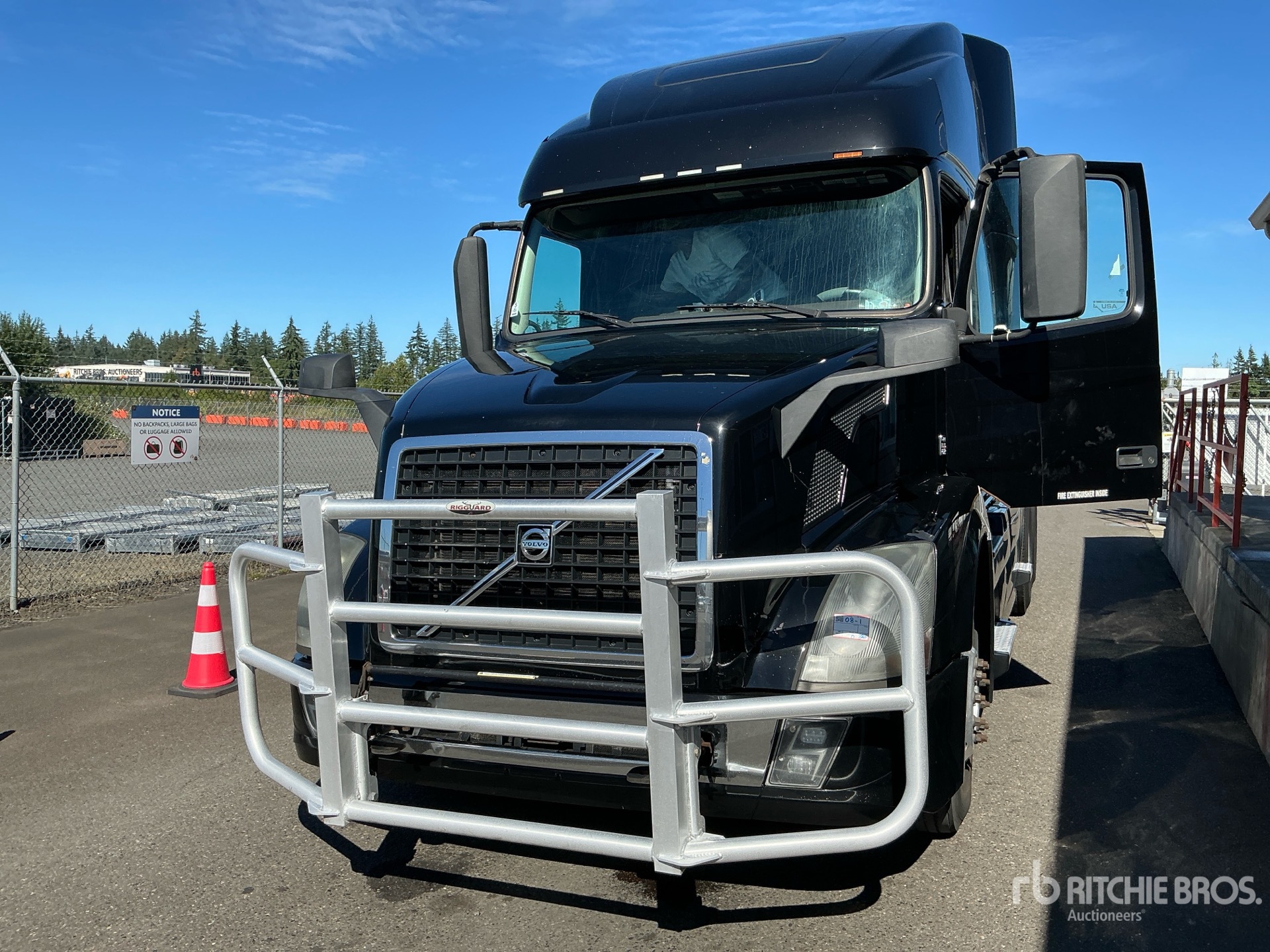 2016 Volvo VNL