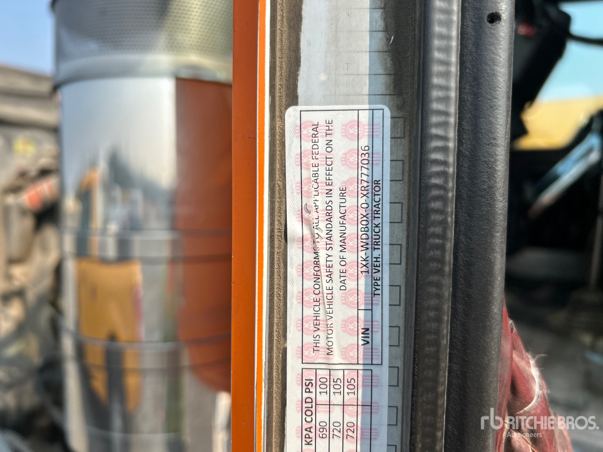 1999 Kenworth W900