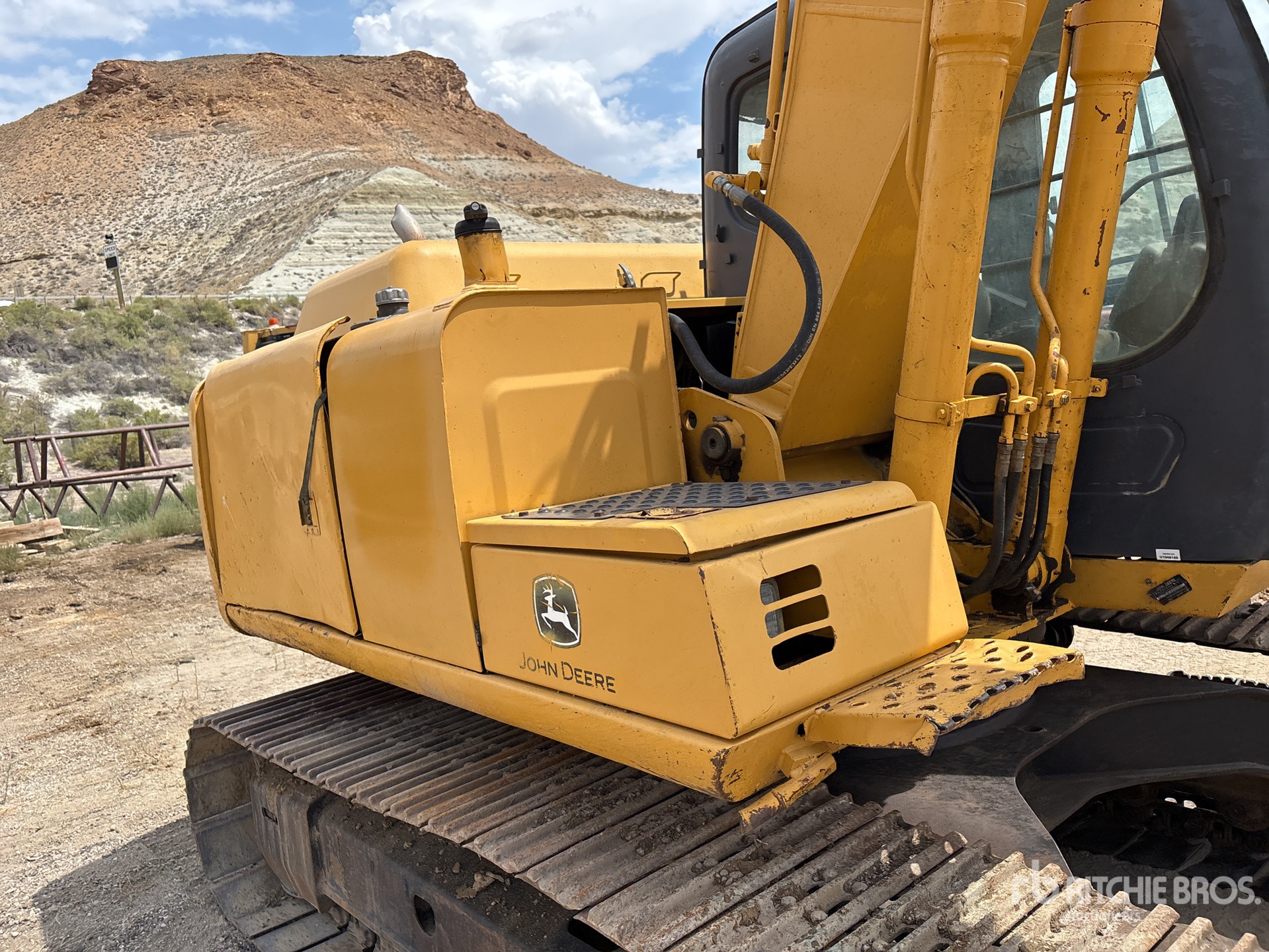 Photo of a 2006 John Deere 120C