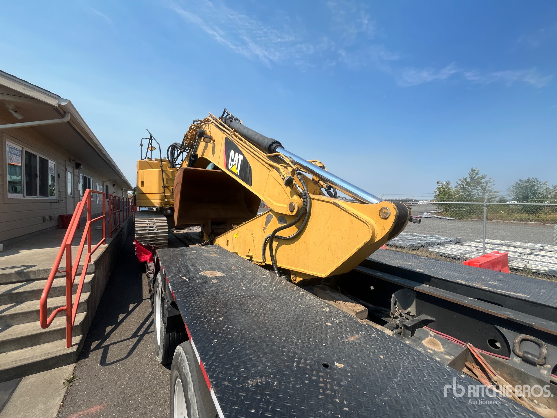 2013 Caterpillar 321D LCR