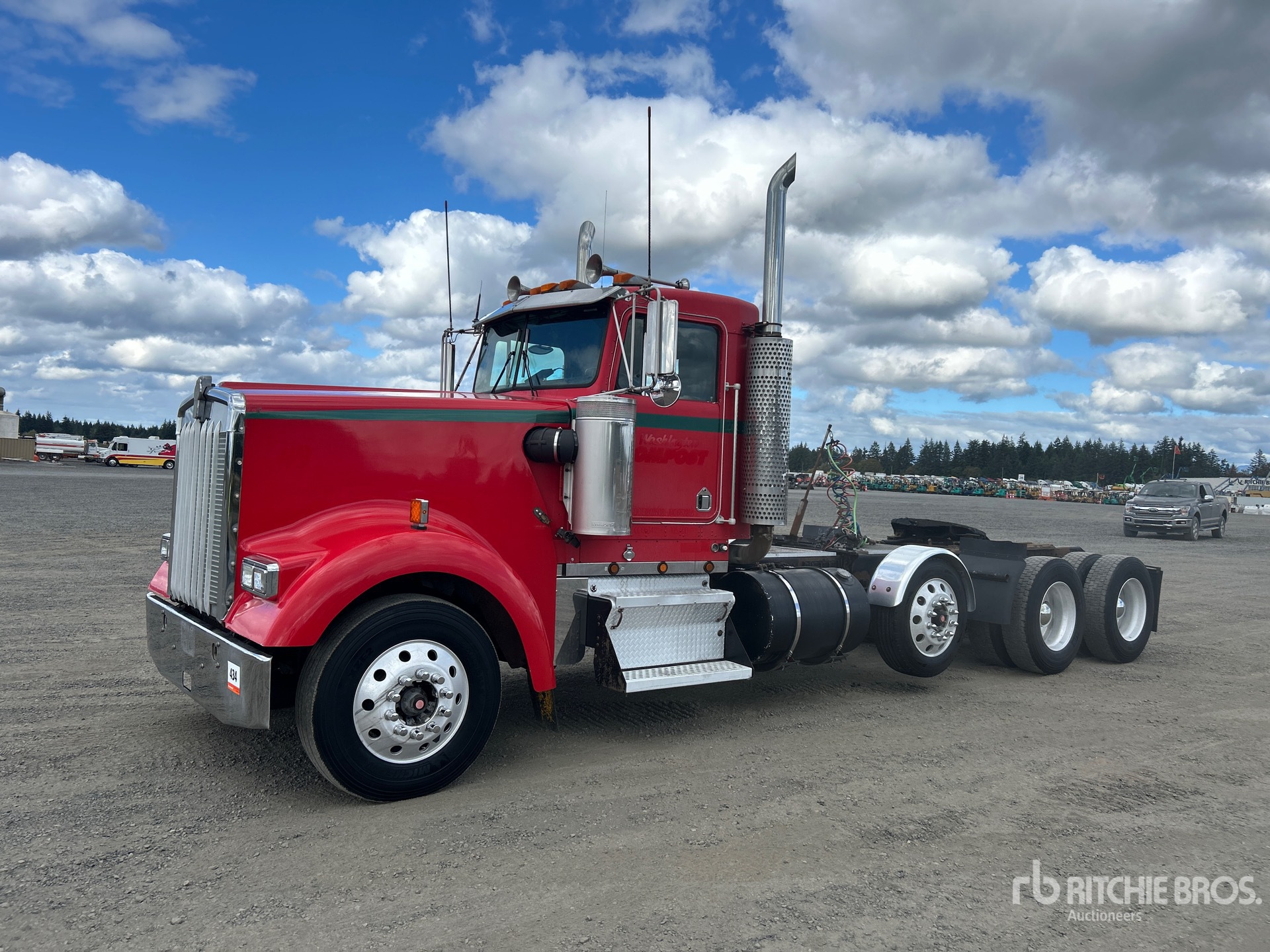 Photo of 1995 Kenworth W900