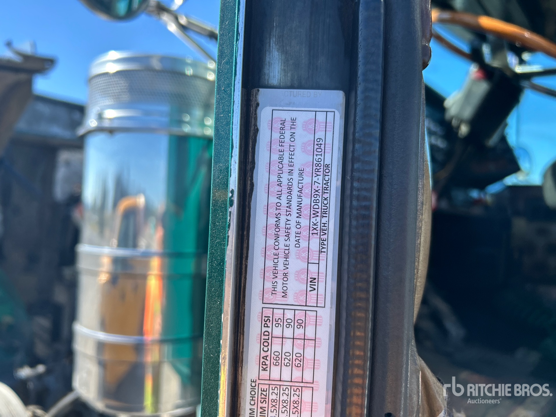 2000 Kenworth W900