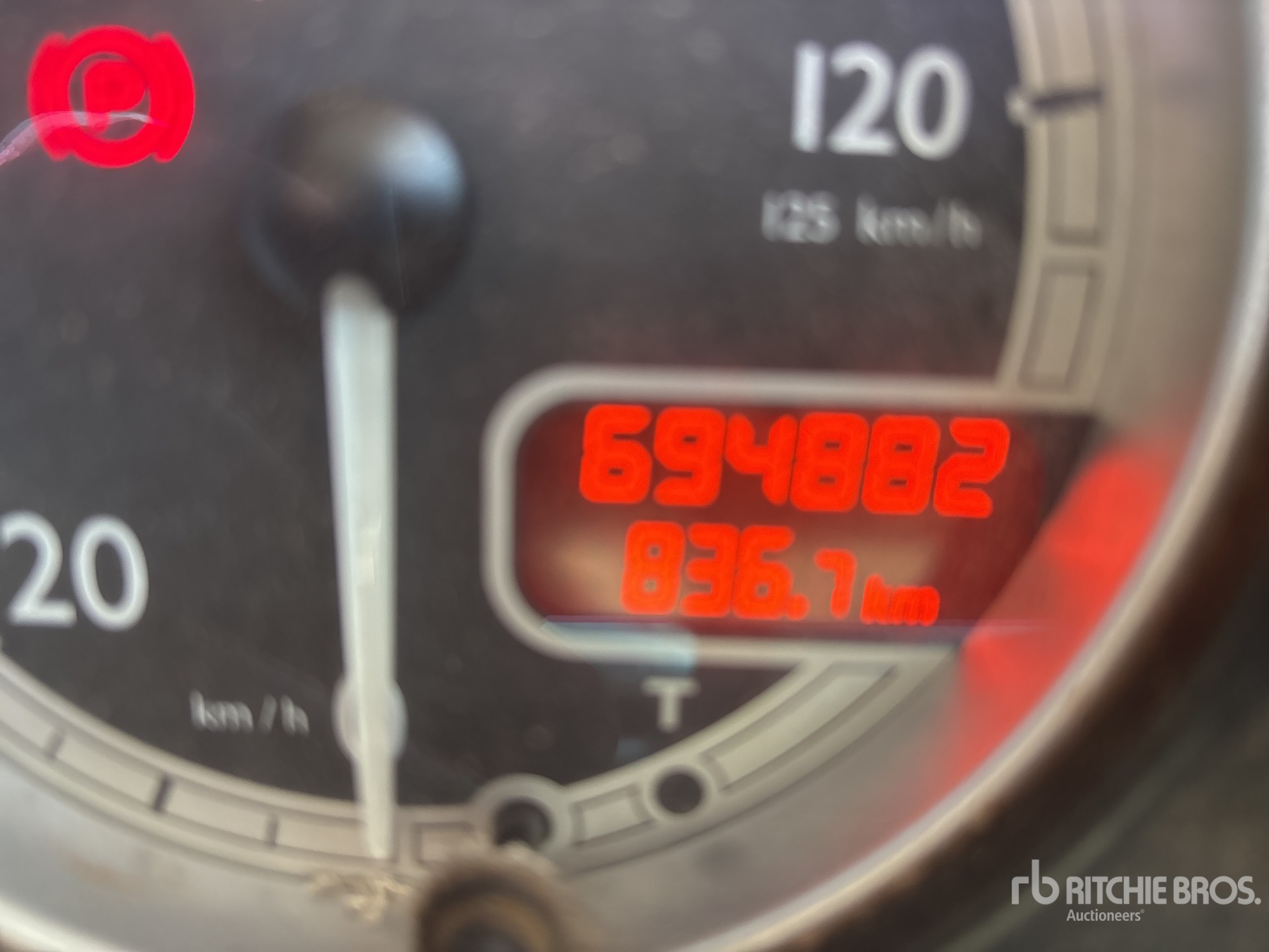 General Appearance with Hour Meter / Odometer