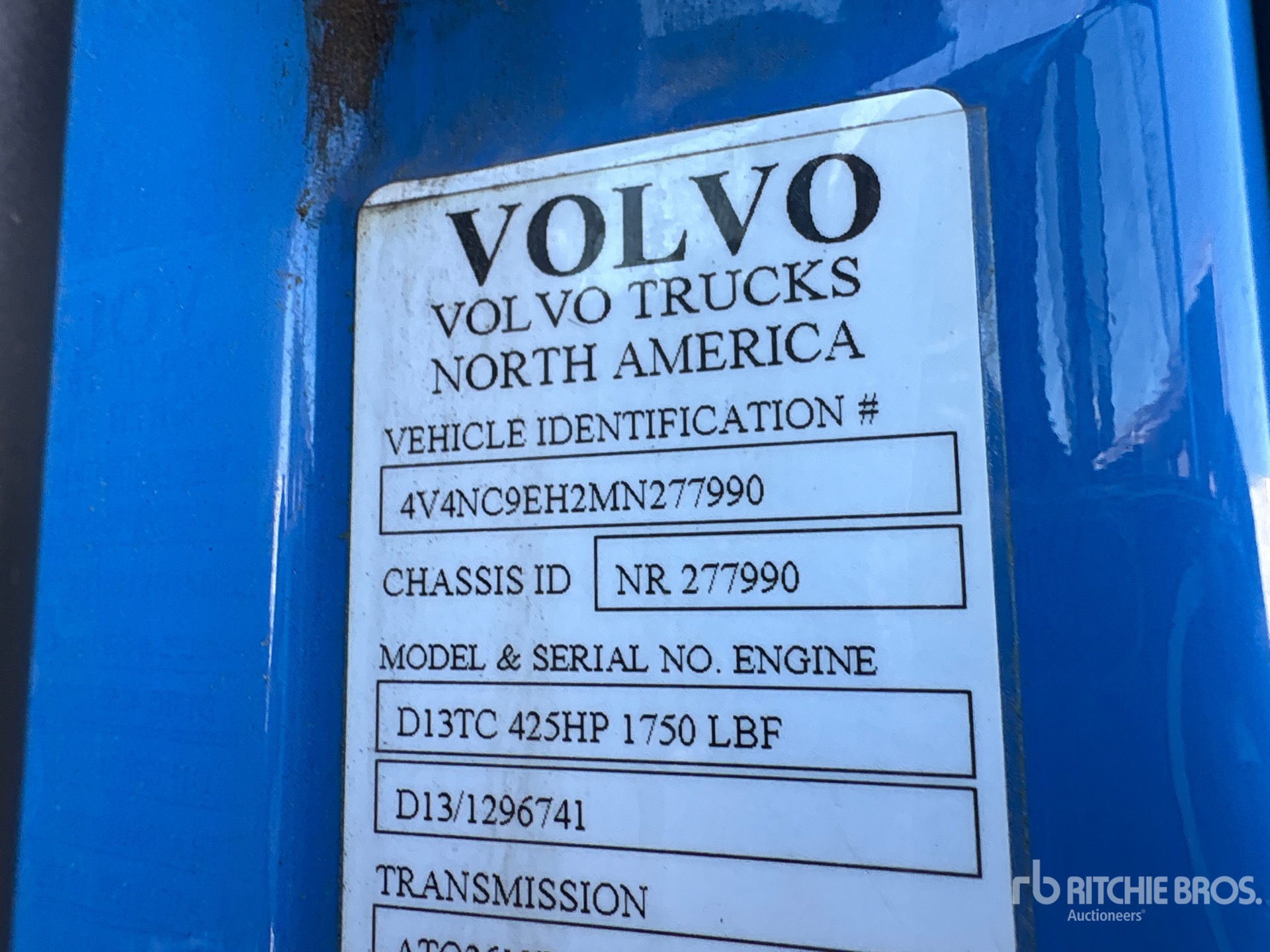 2021 Volvo VNL860