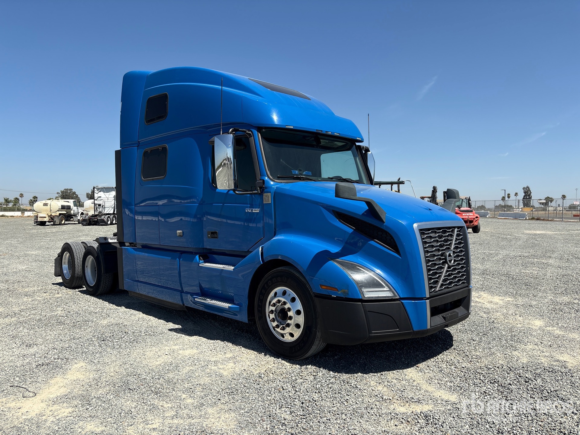General Appearance with Picture, Right Front Corner