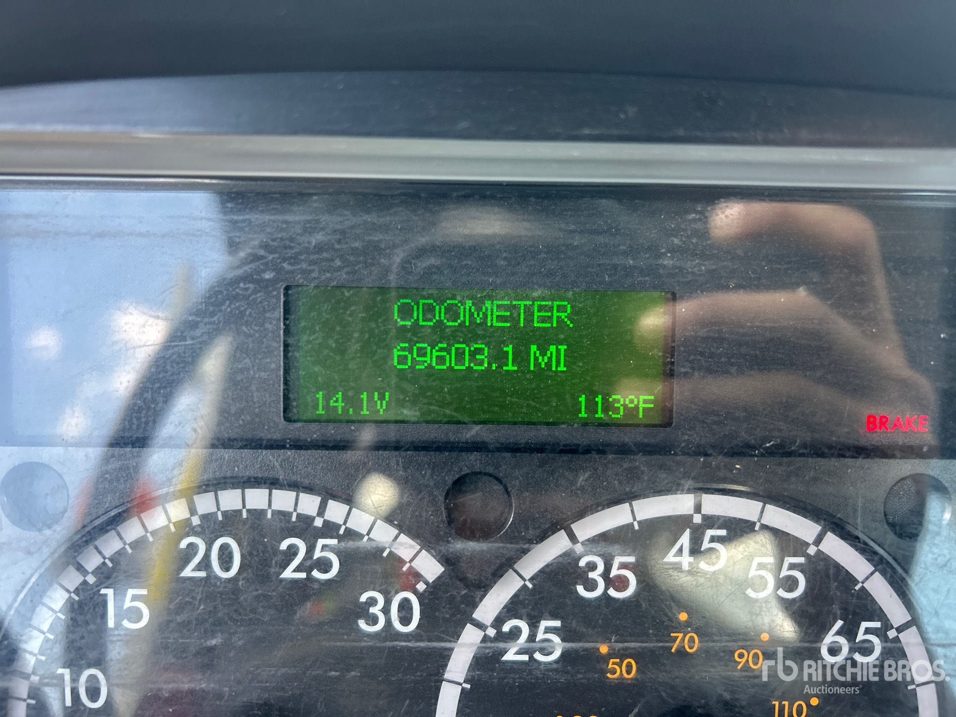 2023 Freightliner M2106