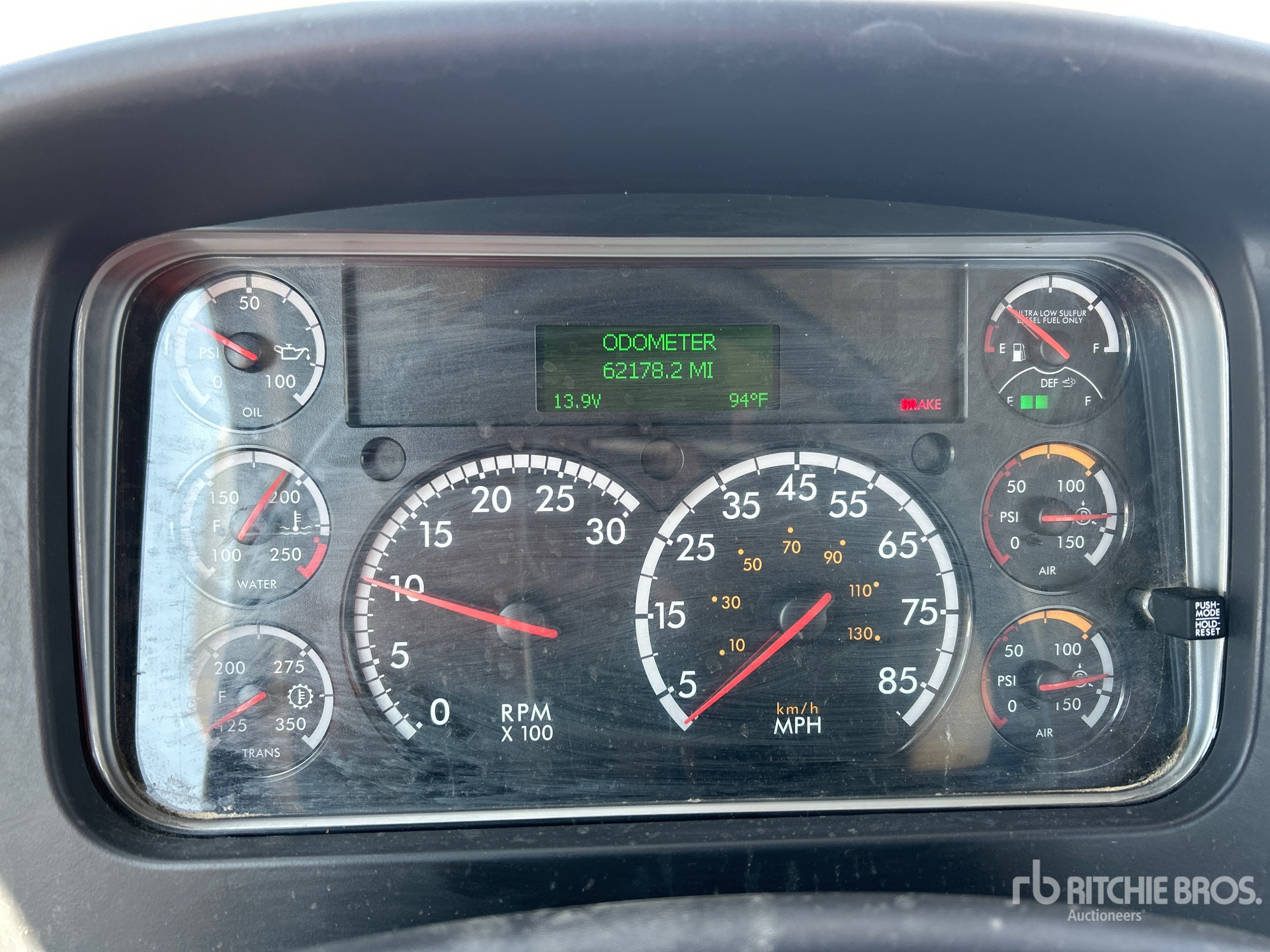 2023 Freightliner M2106