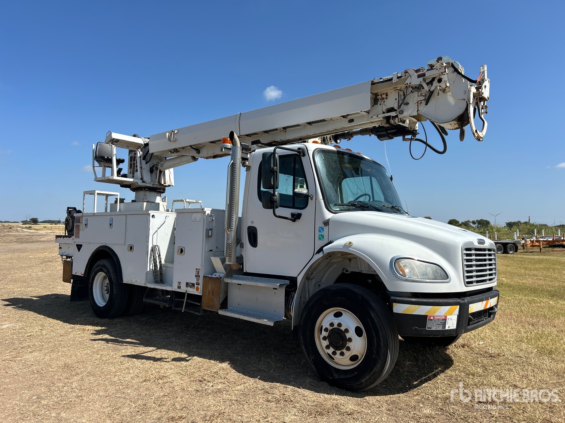 2018 Freightliner M2106