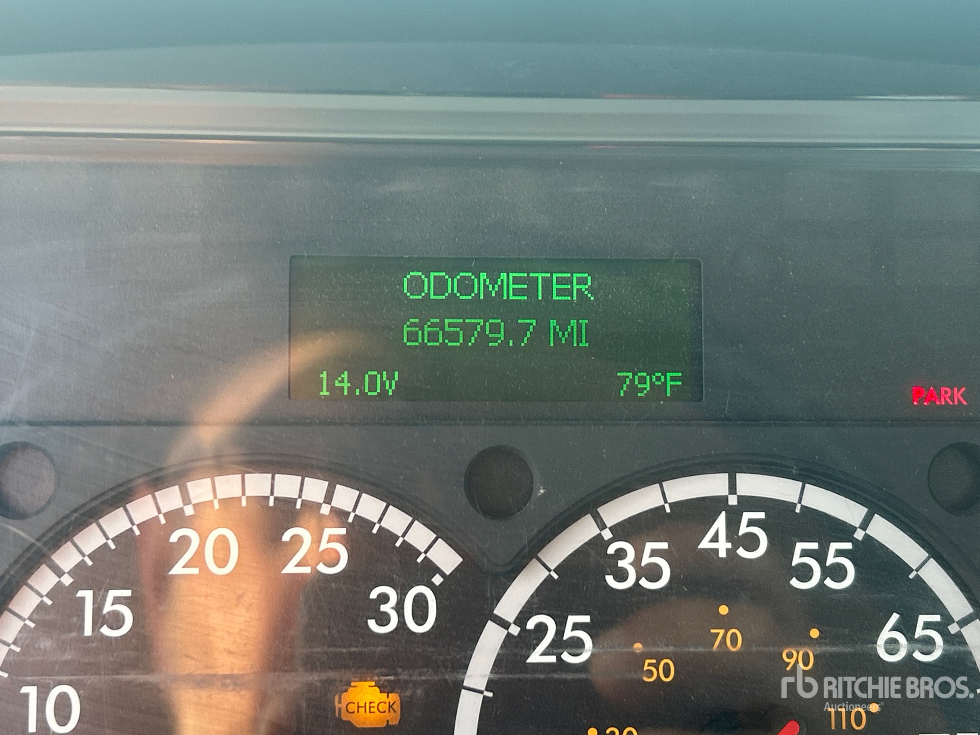 2017 Freightliner M2 106