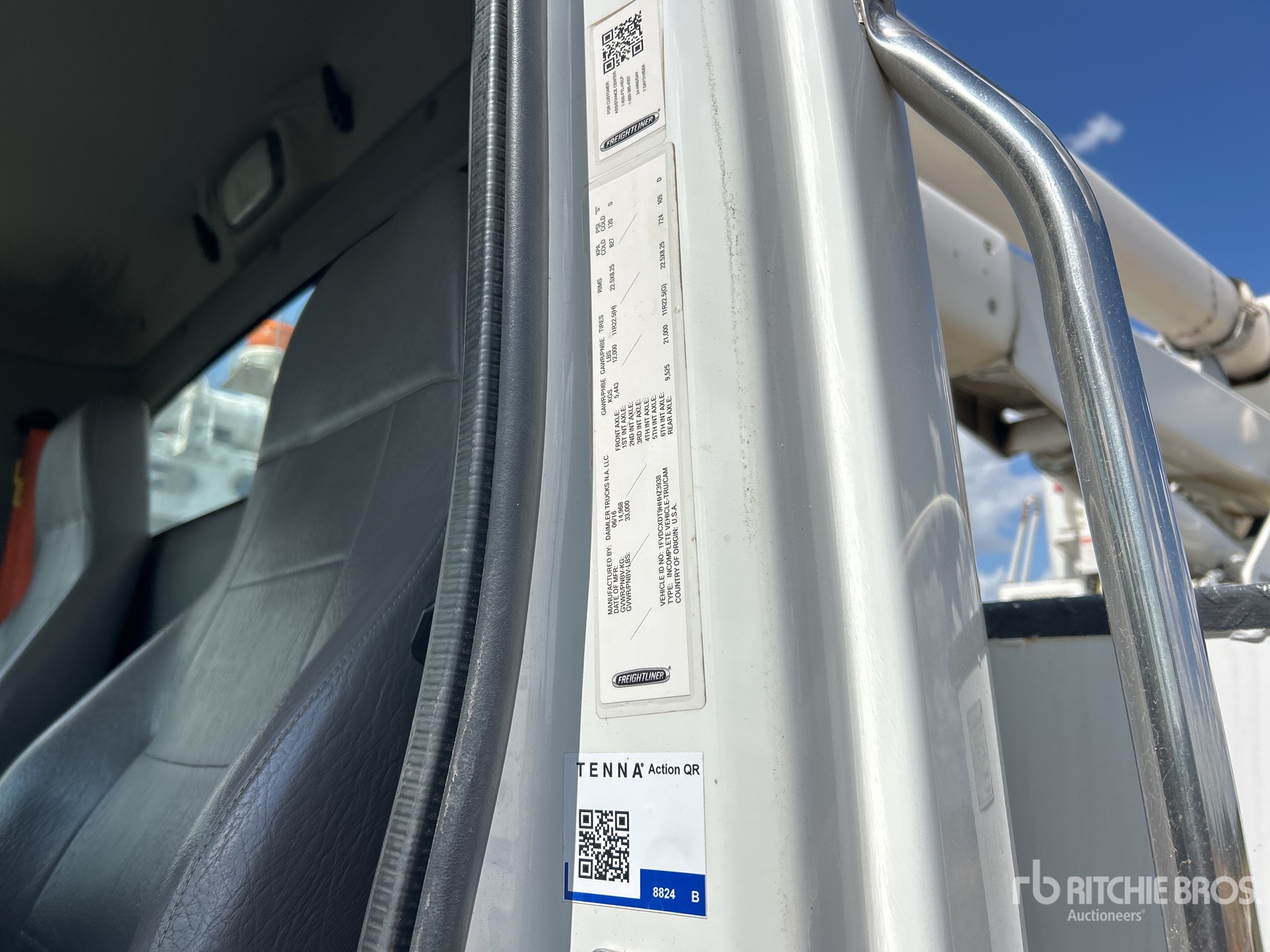 2017 Freightliner M2 106