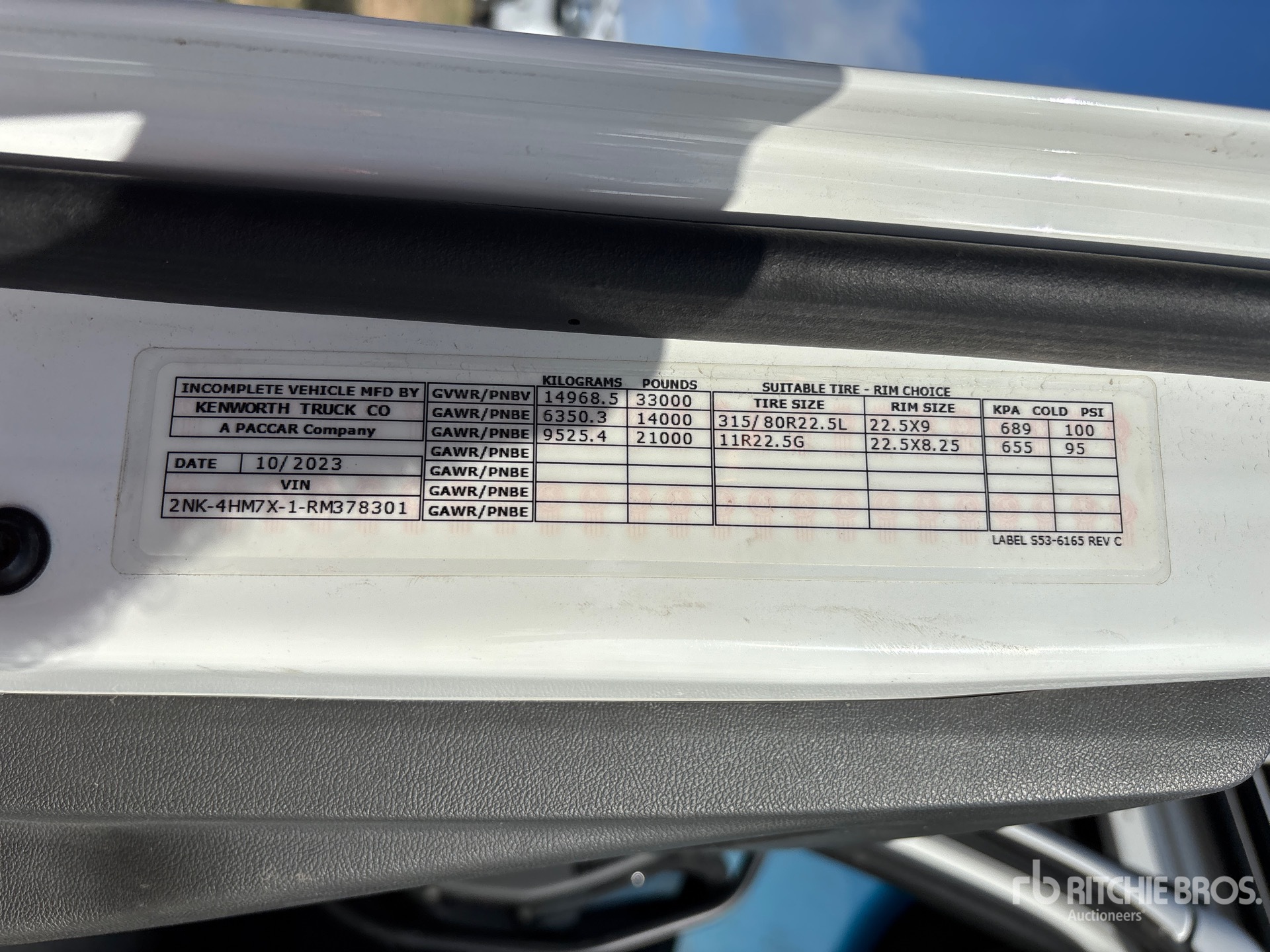 2024 Kenworth T380
