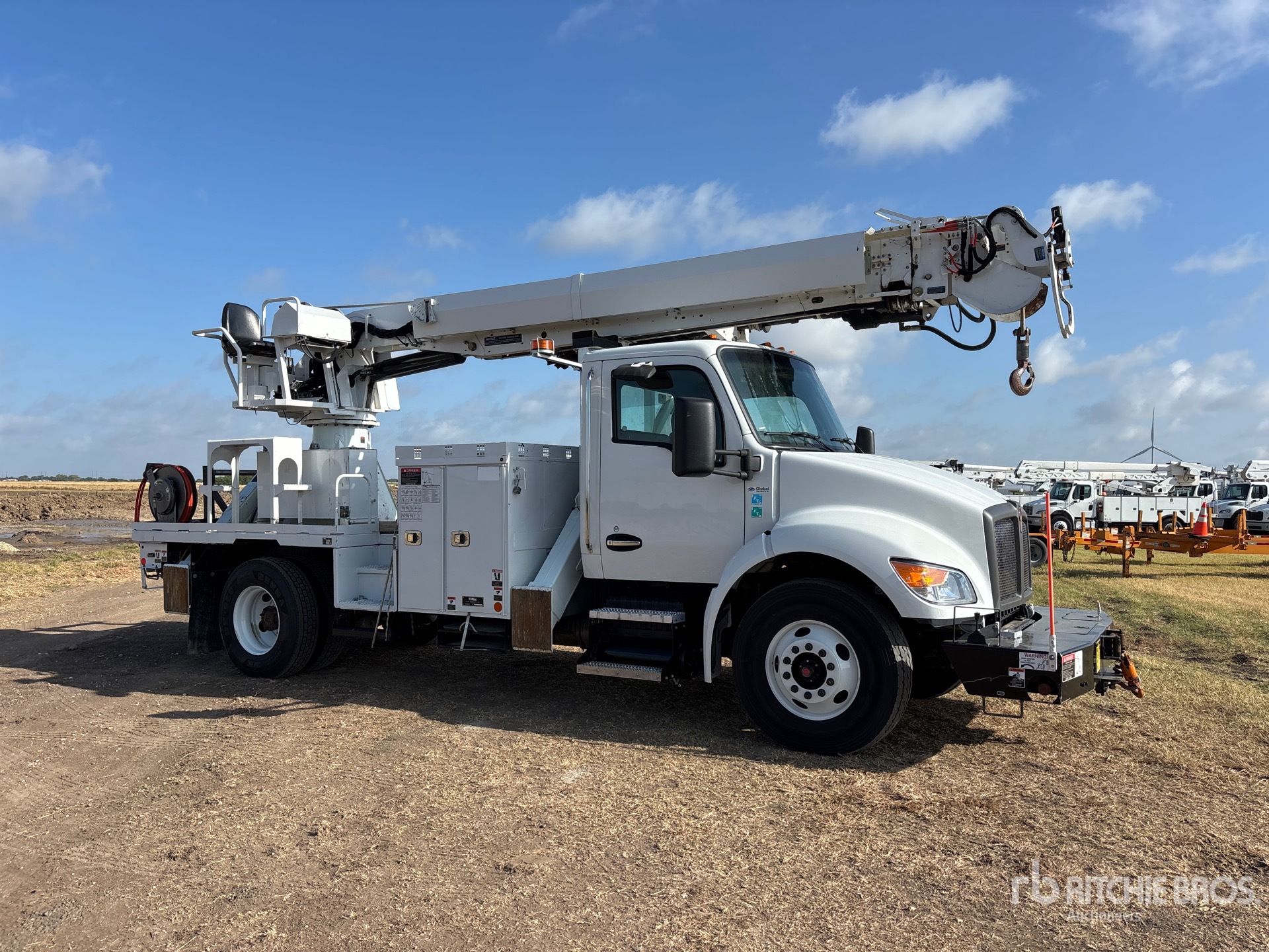 2024 Kenworth T380