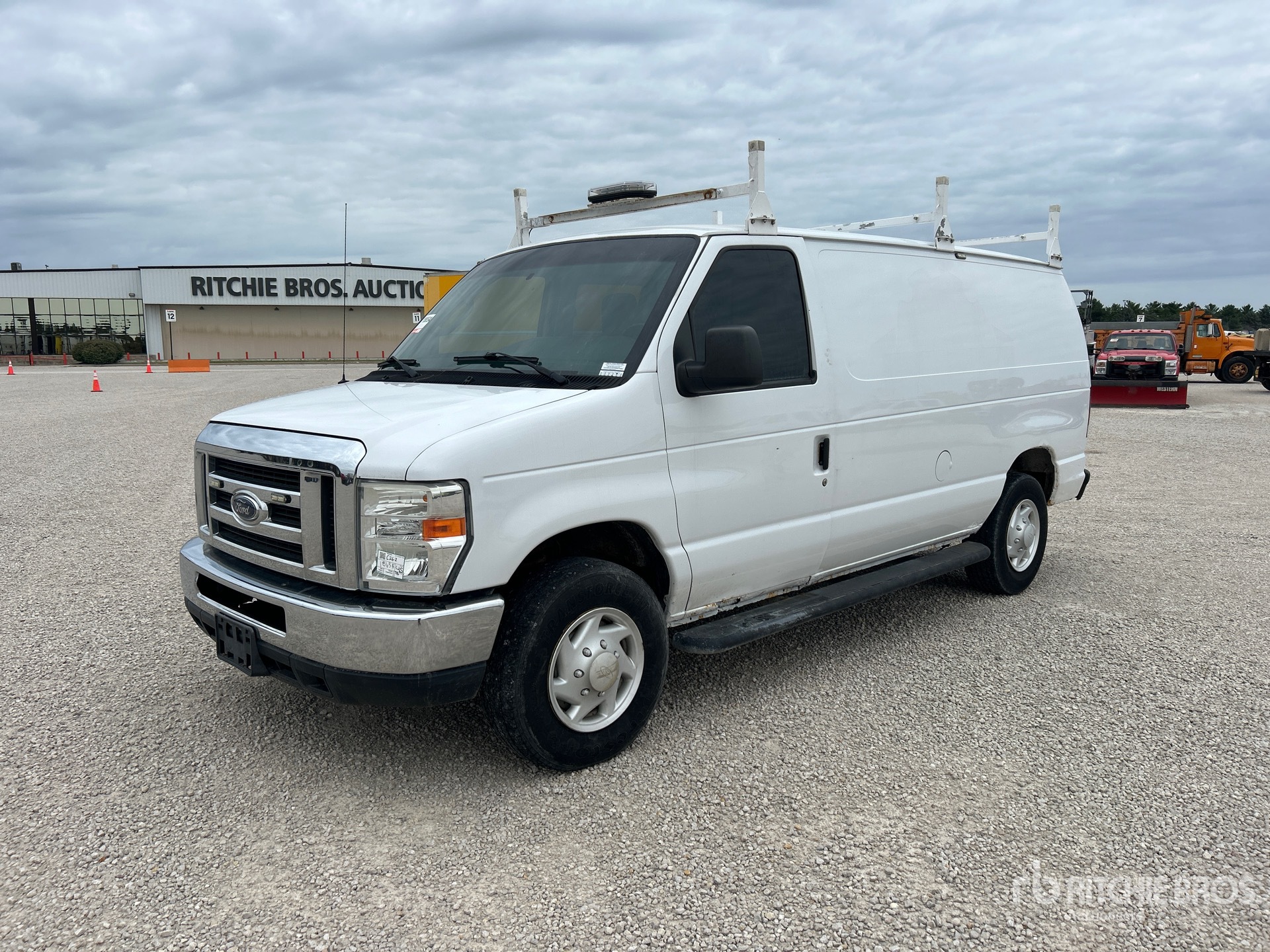 Photo of 2013 Ford E-250